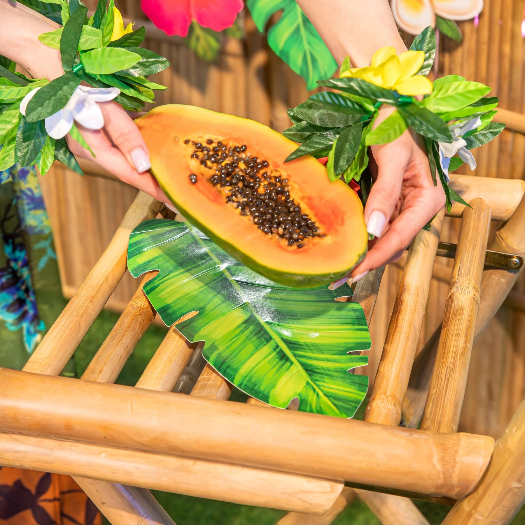Talerzyk papierowy Tropikalny Liść Bananowca 3 sztuki Aloha Hawaje Lato A55 - obrazek 2